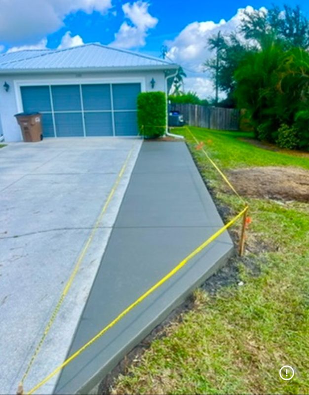 Side extension next to the garage, Crete Concepts, Southwest Florida